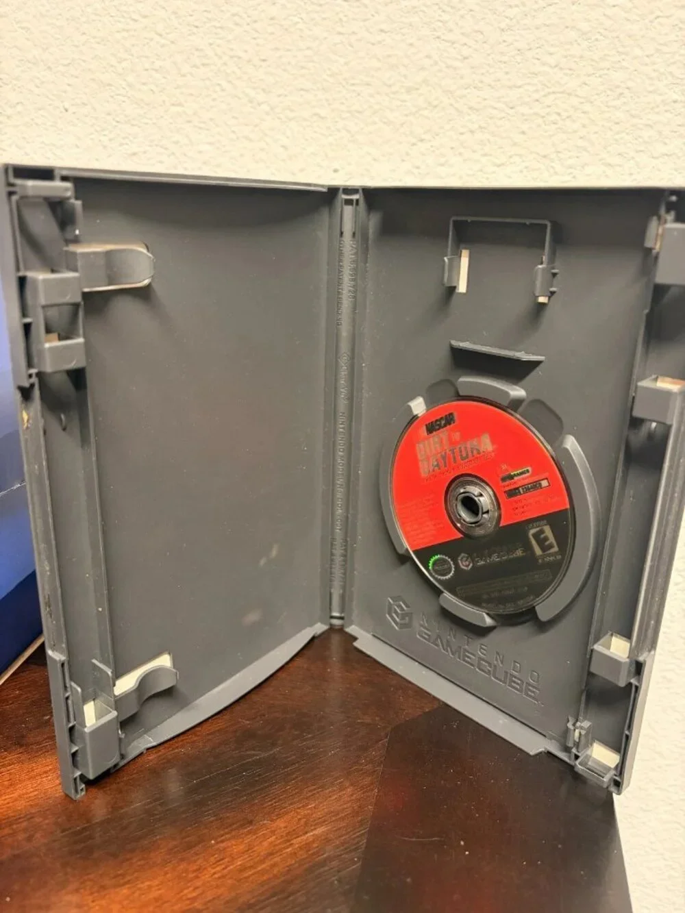 Nascar Dirt to Daytona, Nintendo Gamecube, Includes Game Box, Tested